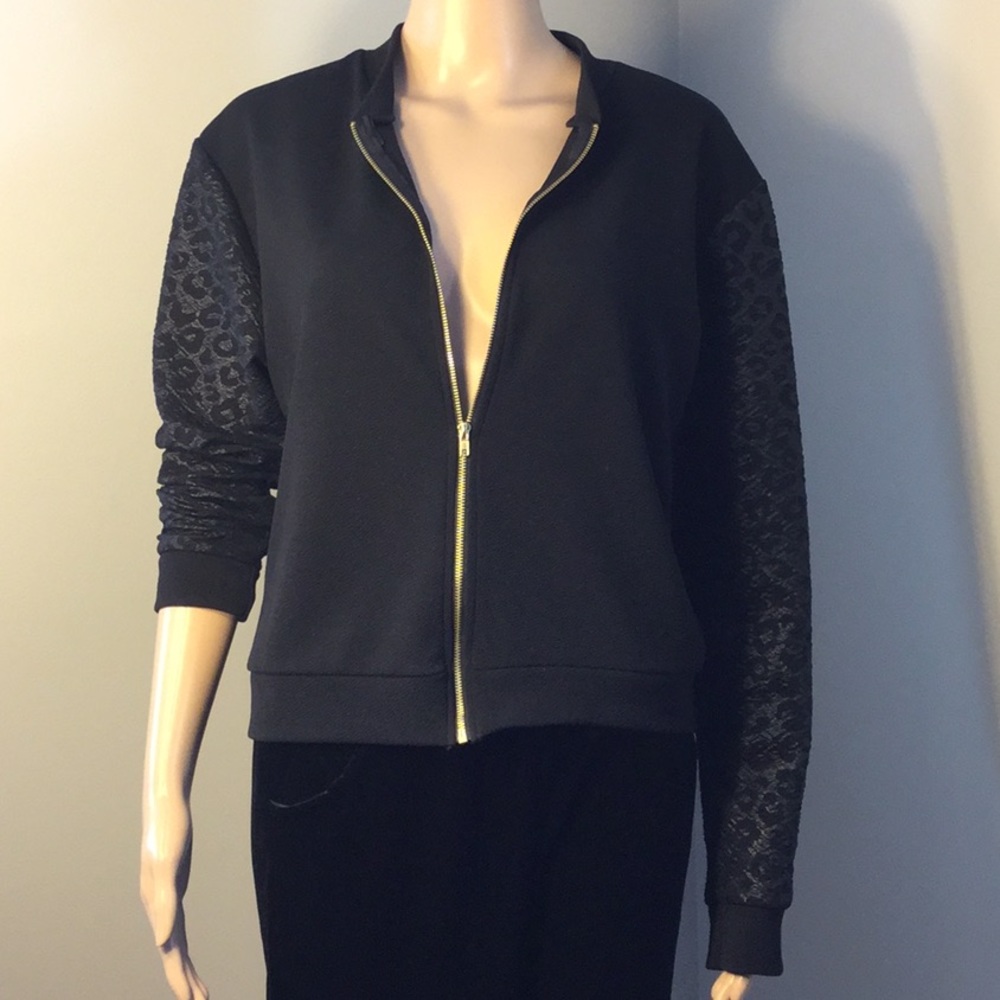 CREAM 2 STRETCHY ZIPPED BLACK LACY LIGHT JACKET